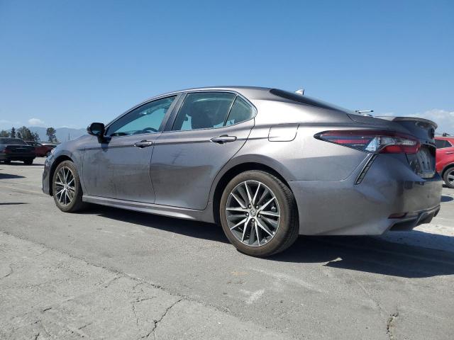 4T1G11AK0RU856241 - 2024 TOYOTA CAMRY SE NIGHT SHADE GRAY photo 2