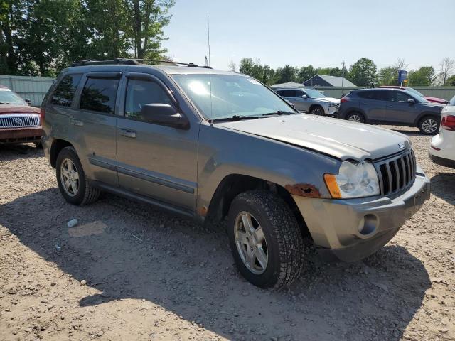 1J8GR48K27C677652 - 2007 JEEP GRAND CHER LAREDO SILVER photo 4