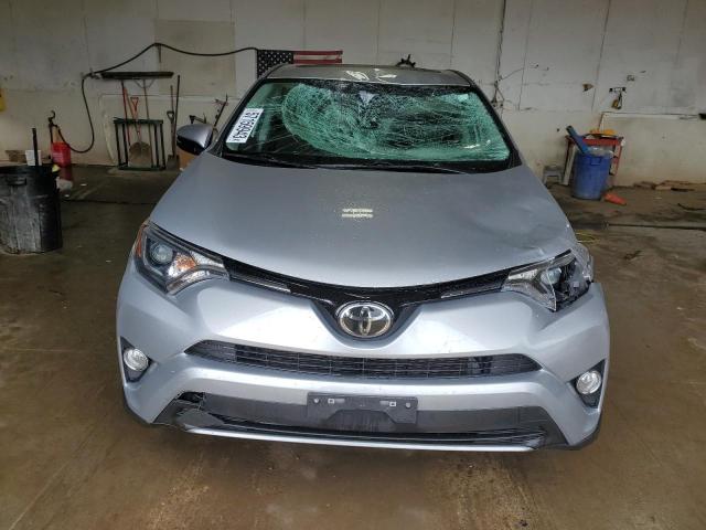 2T3RFREV6JW803665 - 2018 TOYOTA RAV4 ADVENTURE SILVER photo 5