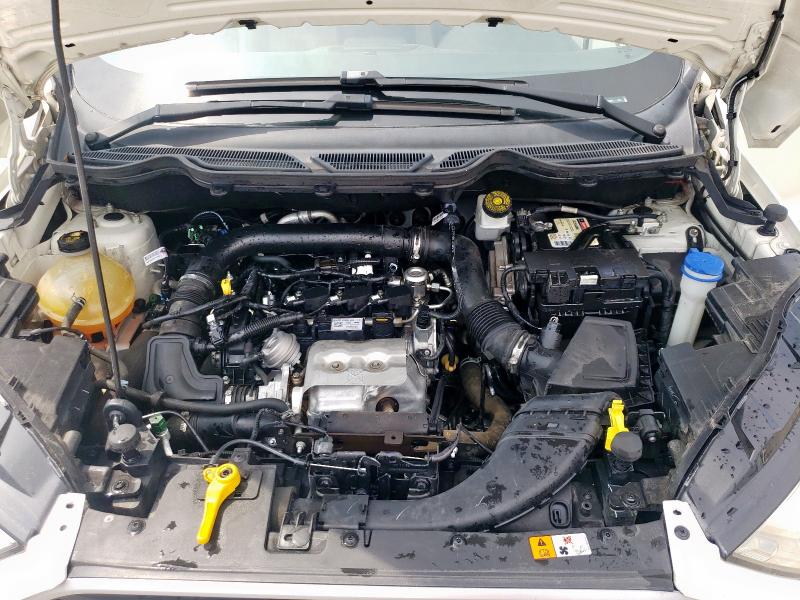 MAJ3S2GE6LC325264 - 2020 FORD ECOSPORT SE თეთრი ფოტო 12