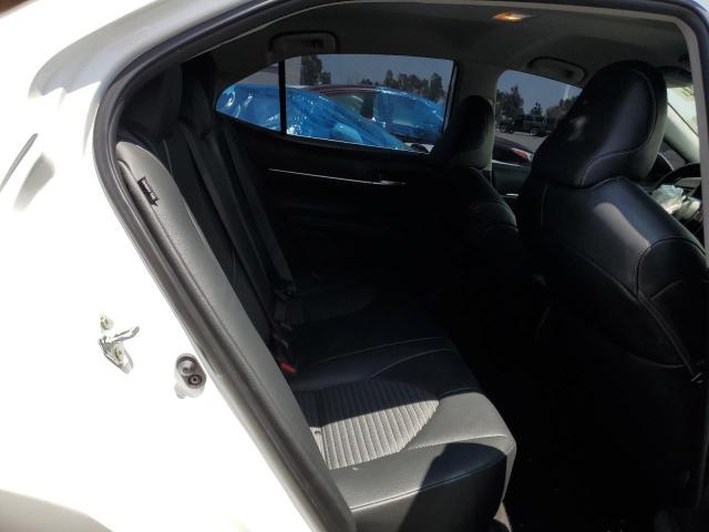 4T1G11AK8PU811609 - 2023 TOYOTA CAMRY SE NIGHT SHADE WHITE photo 10