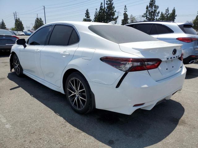 4T1G11AK8PU811609 - 2023 TOYOTA CAMRY SE NIGHT SHADE WHITE photo 2