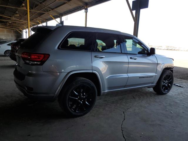 1C4RJEAG4JC511885 - 2018 JEEP GRAND CHER LAREDO GRAY photo 3