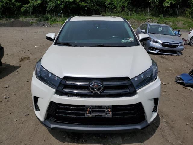 5TDJZRFH0KS603204 - 2019 TOYOTA HIGHLANDER SE WHITE photo 5