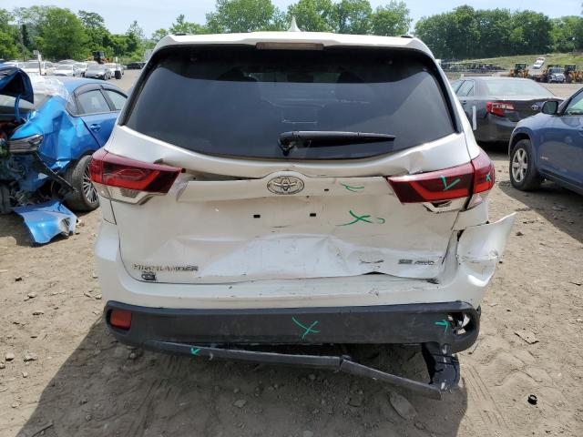 5TDJZRFH0KS603204 - 2019 TOYOTA HIGHLANDER SE WHITE photo 6