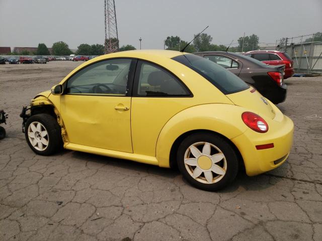 3VWPW3AGXAM013232 - 2010 VOLKSWAGEN NEW BEETLE YELLOW photo 2