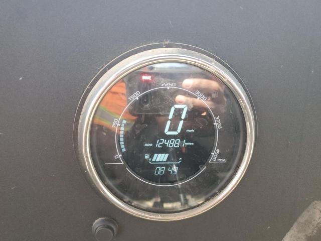 A5ZAAAAACNA010043 - 2022 MAHINDRA AND MAHINDRA ROXOR Красный фото 9