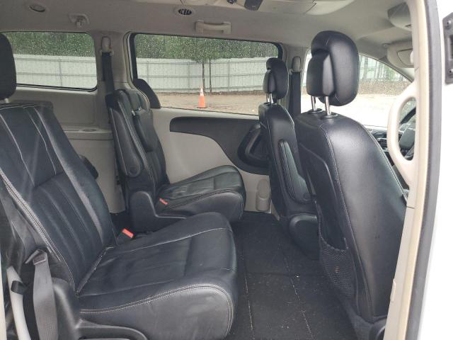 2C4RC1BG1GR292952 - 2016 CHRYSLER TOWN & COU TOURING WHITE photo 11