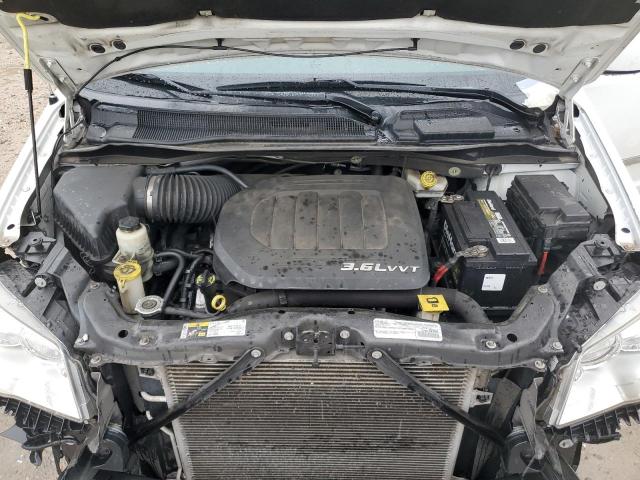 2C4RC1BG1GR292952 - 2016 CHRYSLER TOWN & COU TOURING WHITE photo 12