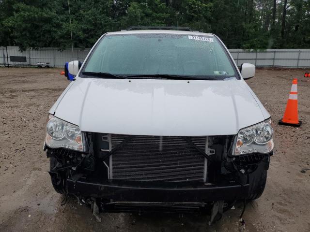 2C4RC1BG1GR292952 - 2016 CHRYSLER TOWN & COU TOURING WHITE photo 5