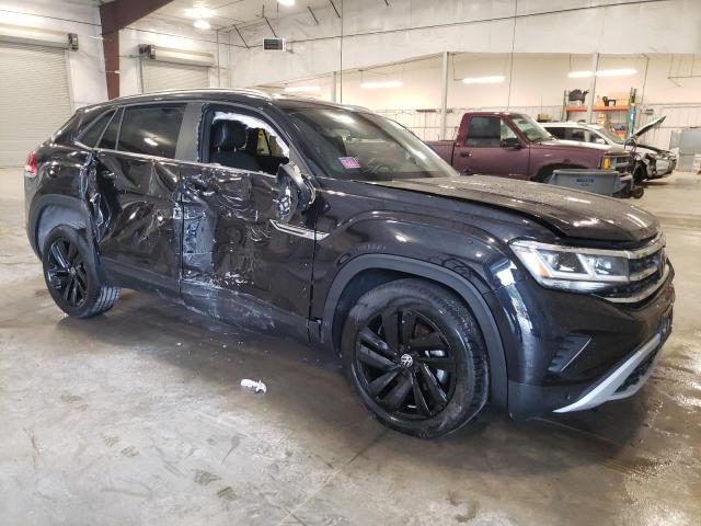 1V2HE2CA0PC222288 - 2023 VOLKSWAGEN ATLAS CROS SE Чорний фото 4