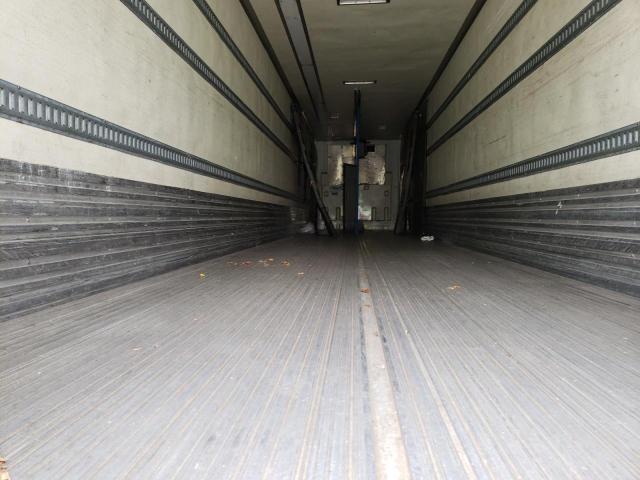 1UYVS2487CM452814 - 2012 UTILITY VS2RA თეთრი ფოტო 6