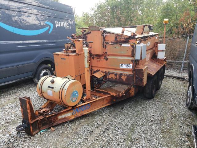 1C9A400775P040915 - 2005 UTILITY TRAILER ORANGE photo 2