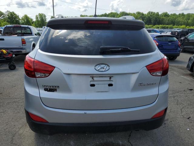 KM8JU3AC2BU127813 - 2011 HYUNDAI TUCSON GLS SILVER photo 6