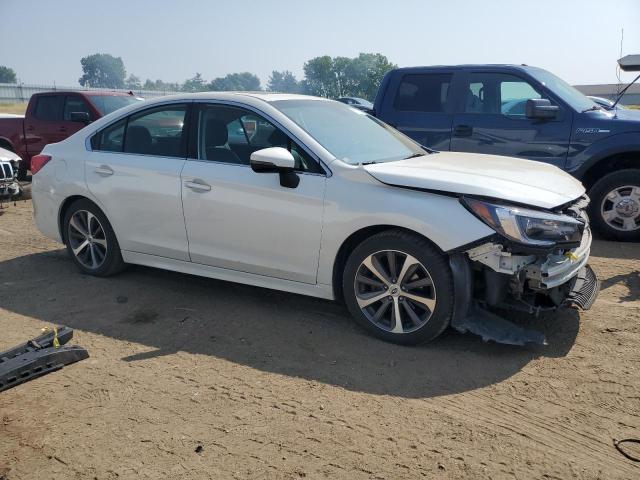 4S3BNAN6XJ3027137 - 2018 SUBARU LEGACY 2.5I LIMITED WHITE photo 4