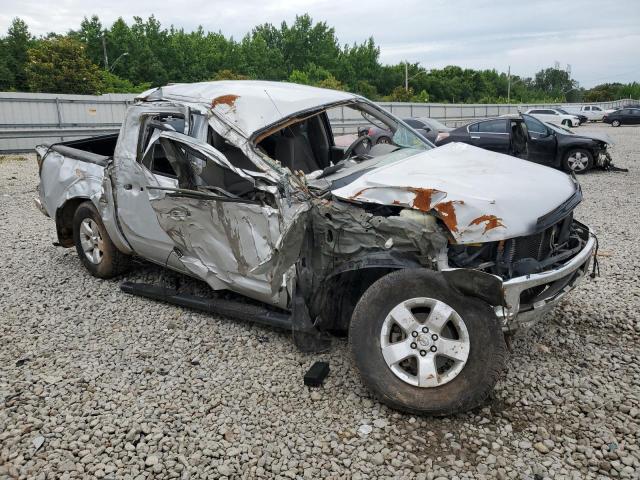 1N6AD07U59C424980 - 2009 NISSAN FRONTIER CREW CAB SE SILVER photo 4