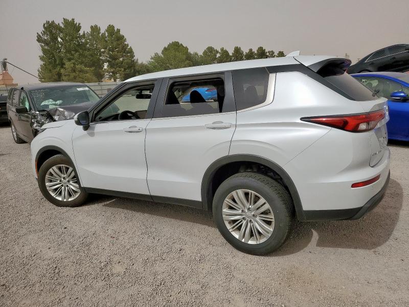 JA4J3UA83RZ026196 - 2024 MITSUBISHI OUTLANDER ES WHITE photo 2