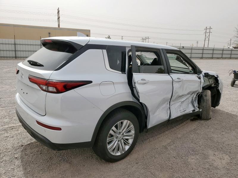 JA4J3UA83RZ026196 - 2024 MITSUBISHI OUTLANDER ES WHITE photo 3