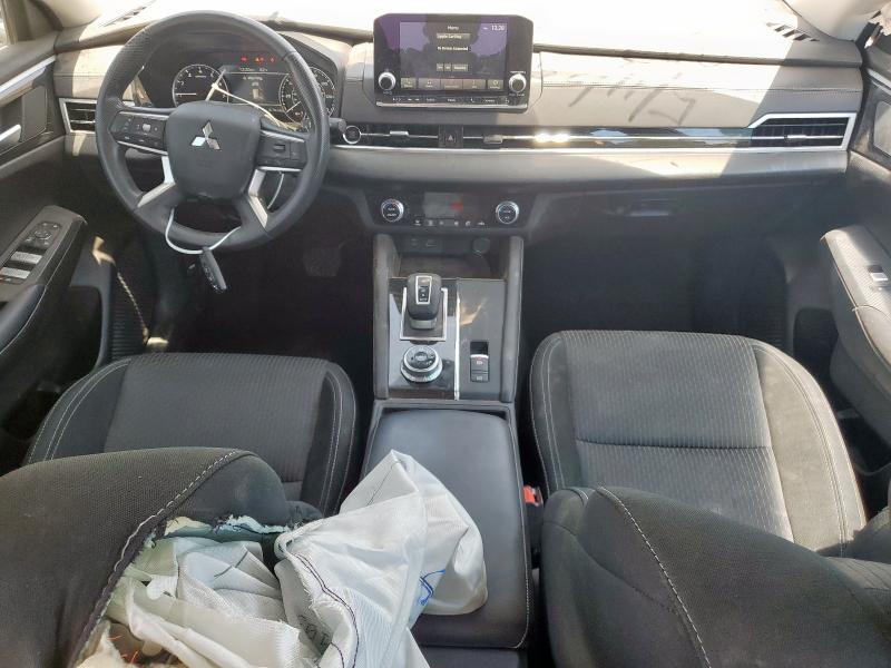 JA4J3UA83RZ026196 - 2024 MITSUBISHI OUTLANDER ES WHITE photo 8