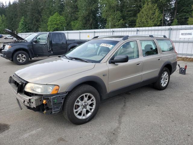 2005 VOLVO XC70, 