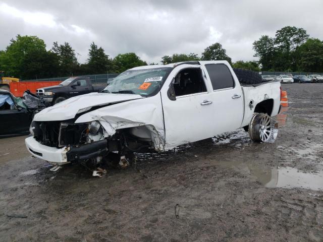 2GCEC13J571630277 - 2007 CHEVROLET SILVERADO C1500 CREW CAB WHITE photo 1