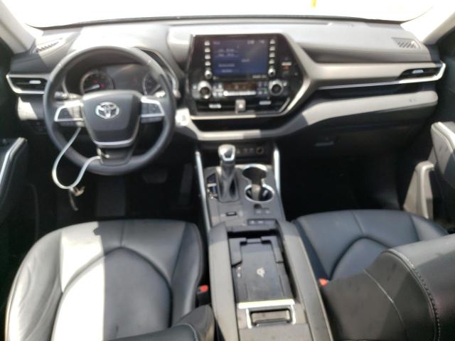 5TDGZRAH5NS545743 - 2022 TOYOTA HIGHLANDER XLE SILVER photo 8