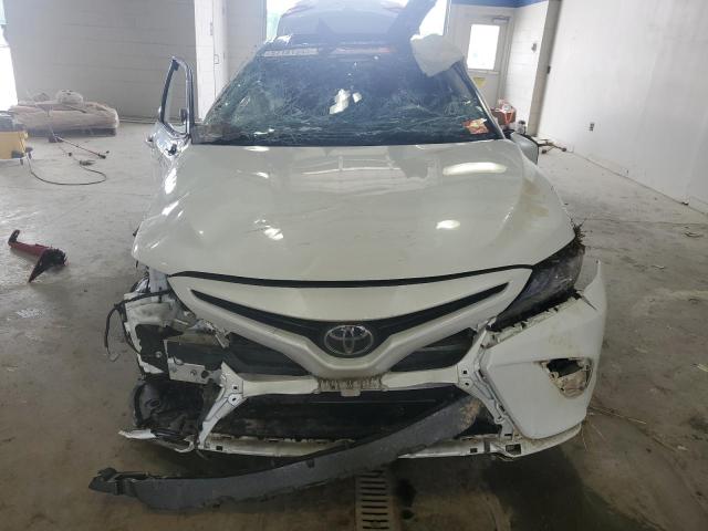 4T1B61HK0KU823442 - 2019 TOYOTA CAMRY XSE თეთრი ფოტო 5