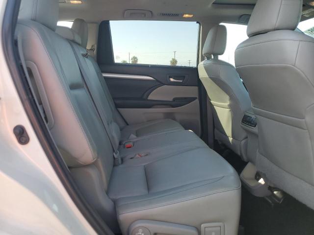 5TDKKRFH0FS070365 - 2015 TOYOTA HIGHLANDER XLE WHITE photo 11