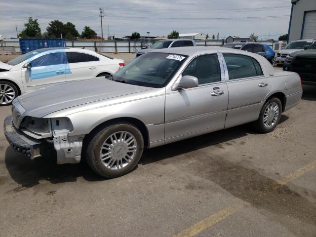 2LNBL8CV9AX752557 - 2010 LINCOLN TOWN CAR SIGNATURE LIMITED SILVER photo 1