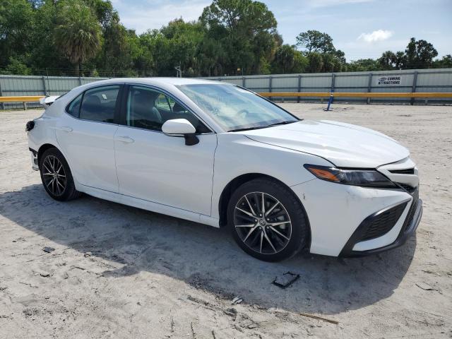 4T1G11AK3PU738777 - 2023 TOYOTA CAMRY SE NIGHT SHADE WHITE photo 4