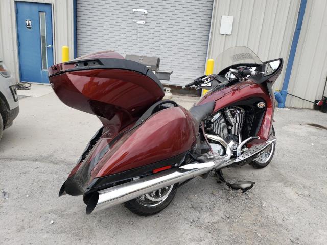 5VPSW36N9B3004966 - 2011 VICTORY MOTORCYCLES VISION TOUR MAROON photo 4