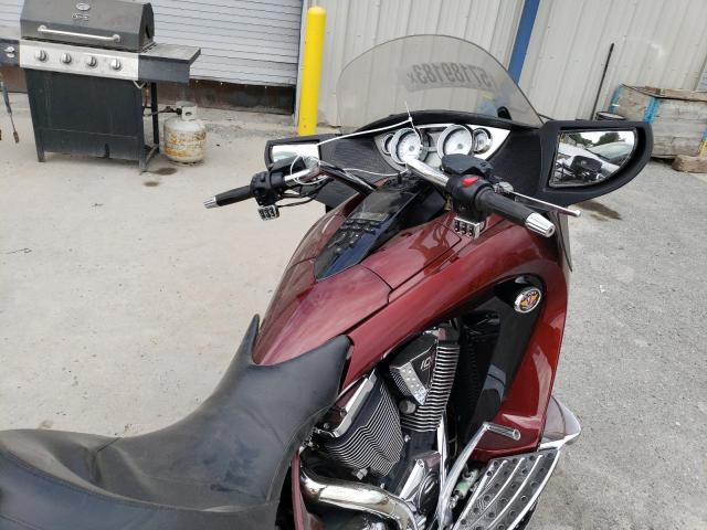 5VPSW36N9B3004966 - 2011 VICTORY MOTORCYCLES VISION TOUR მუქწითელი ფოტო 5