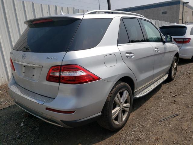 4JGDA5HB4CA076137 - 2012 MERCEDES-BENZ ML 350 4MATIC SILVER photo 3