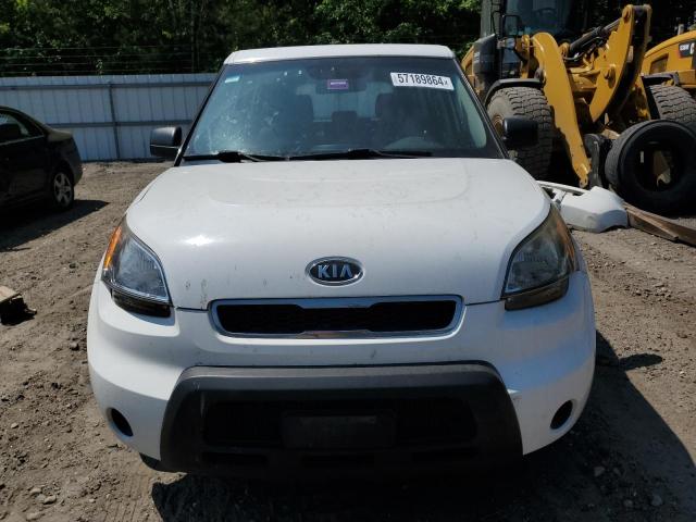 KNDJT2A14B7297749 - 2011 KIA SOUL WHITE photo 5