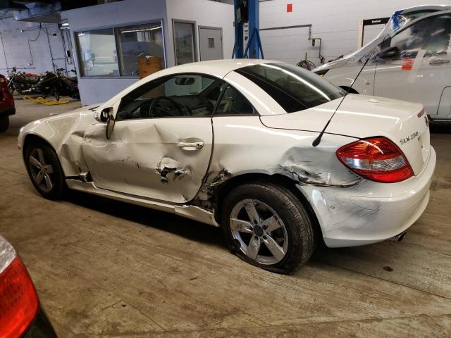 WDBWK54F58F188764 - 2008 MERCEDES-BENZ SLK 280 WHITE photo 2