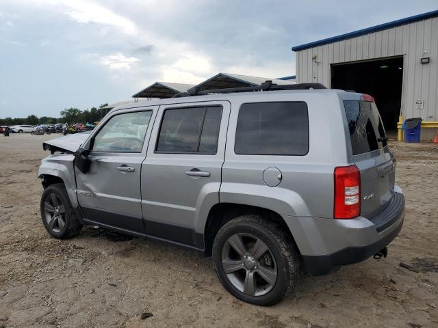 1C4NJRFB4FD317605 - 2015 JEEP PATRIOT LATITUDE SILVER photo 2