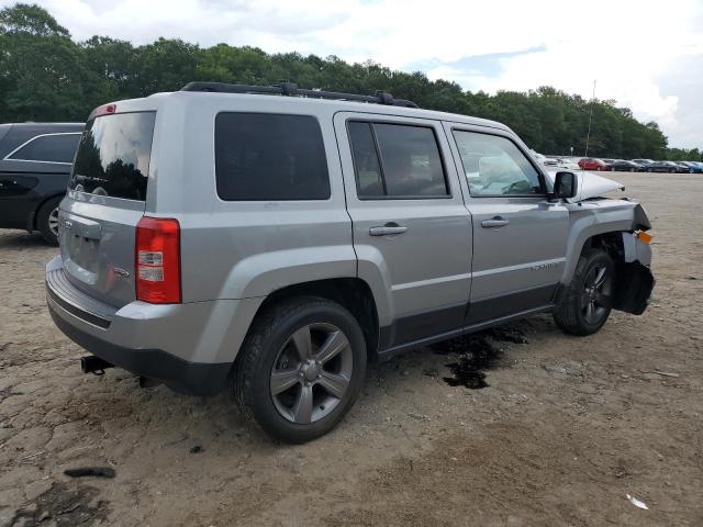 1C4NJRFB4FD317605 - 2015 JEEP PATRIOT LATITUDE SILVER photo 3