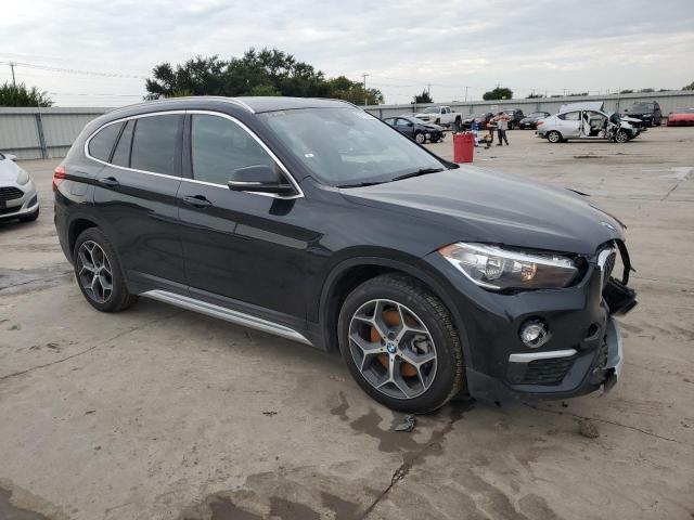 WBXHT3C54K5N19452 - 2019 BMW X1 XDRIVE28I BLACK photo 4