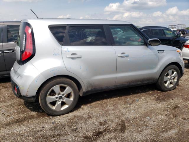 KNDJN2A20J7604755 - 2018 KIA SOUL SILVER photo 3