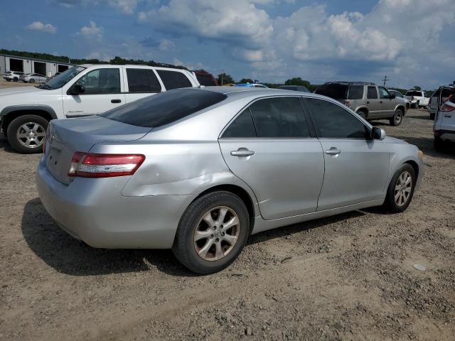 4T1BF3EK4BU756439 - 2011 TOYOTA CAMRY 4D 2 BASE SILVER photo 3