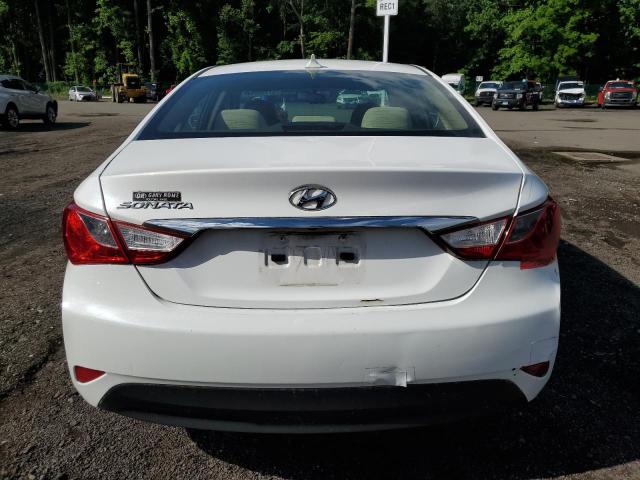 5NPEB4AC0EH896598 - 2014 HYUNDAI SONATA GLS WHITE photo 6