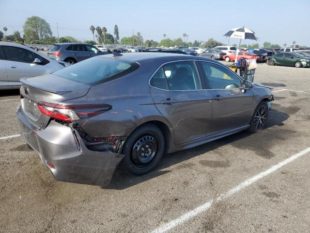 4T1G11AK6NU059213 - 2022 TOYOTA CAMRY SE GRAY photo 3