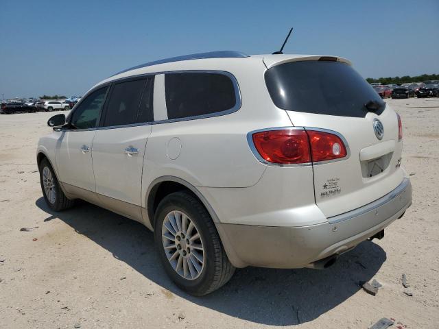 5GAKVBED6BJ211980 - 2011 BUICK ENCLAVE CXL WHITE photo 2