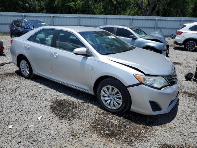 4T1BF1FK0EU813128 - 2014 TOYOTA CAMRY L SILVER photo 4