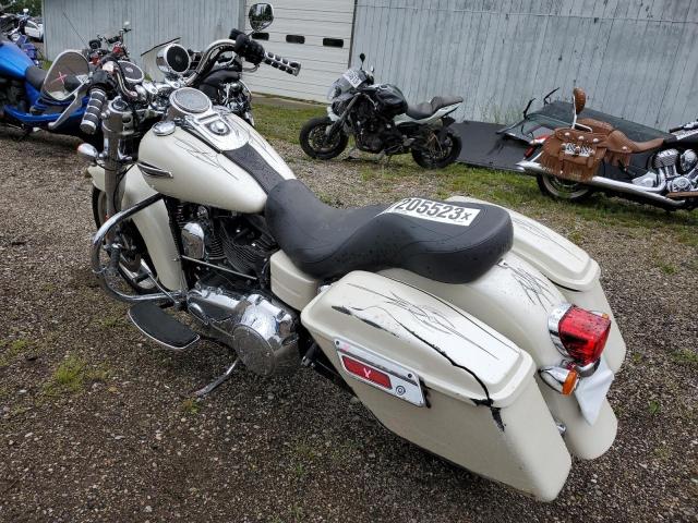 1HD1GZM14CC319765 - 2012 HARLEY-DAVIDSON FLD SWITCHBACK WHITE photo 3