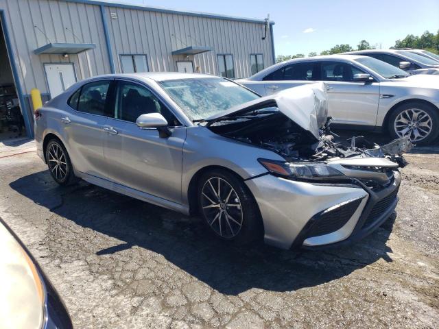4T1G11AK1PU737613 - 2023 TOYOTA CAMRY SE NIGHT SHADE SILVER photo 4
