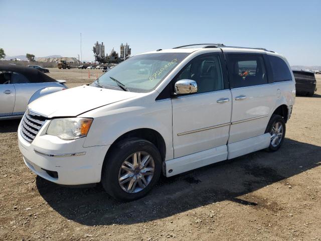 2A4RR6DX1AR227092 - 2010 CHRYSLER TOWN & COU LIMITED WHITE photo 1