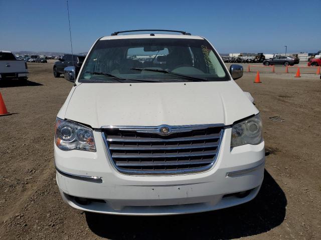 2A4RR6DX1AR227092 - 2010 CHRYSLER TOWN & COU LIMITED WHITE photo 5
