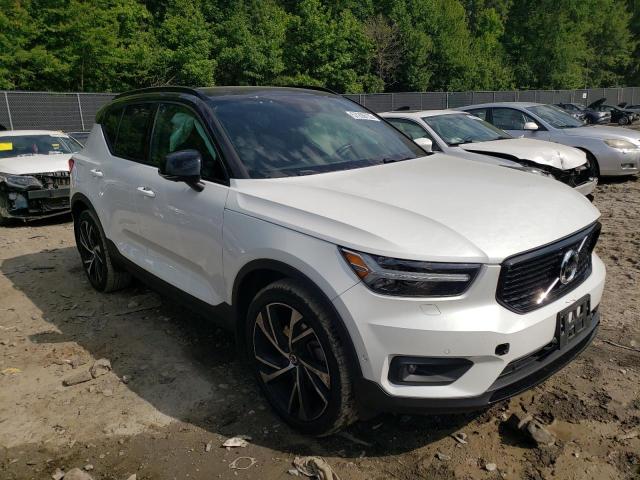 YV4162UM3K2107589 - 2019 VOLVO XC40 T5 R-DESIGN WHITE photo 4