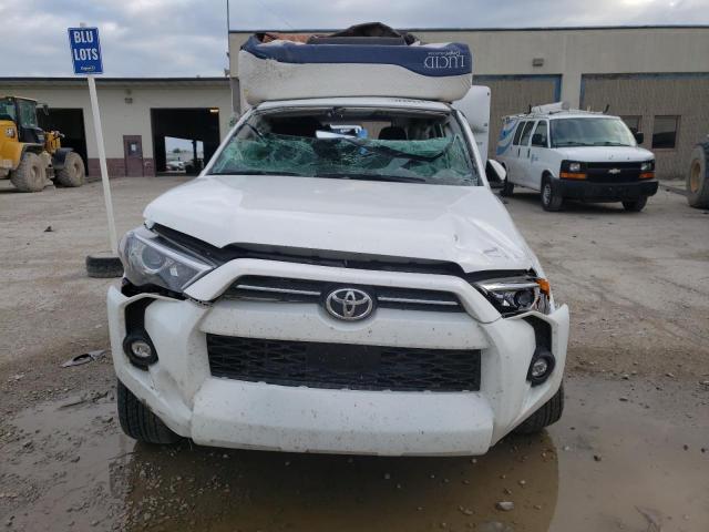 JTEMU5JRXN6025469 - 2022 TOYOTA 4RUNNER SR5/SR5 PREMIUM 白色 照片 5